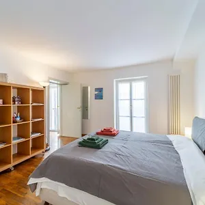 Parrot House - Casa In Centro A Appartamento