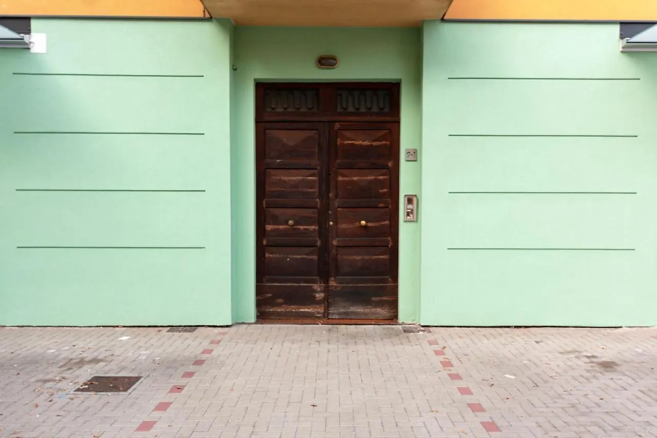 Shakira Apartments Parma